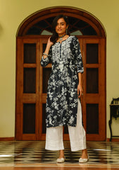Zainab Chikankari Mulmul Straight Kurta