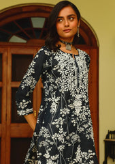 Zainab Chikankari Mulmul Straight Kurta