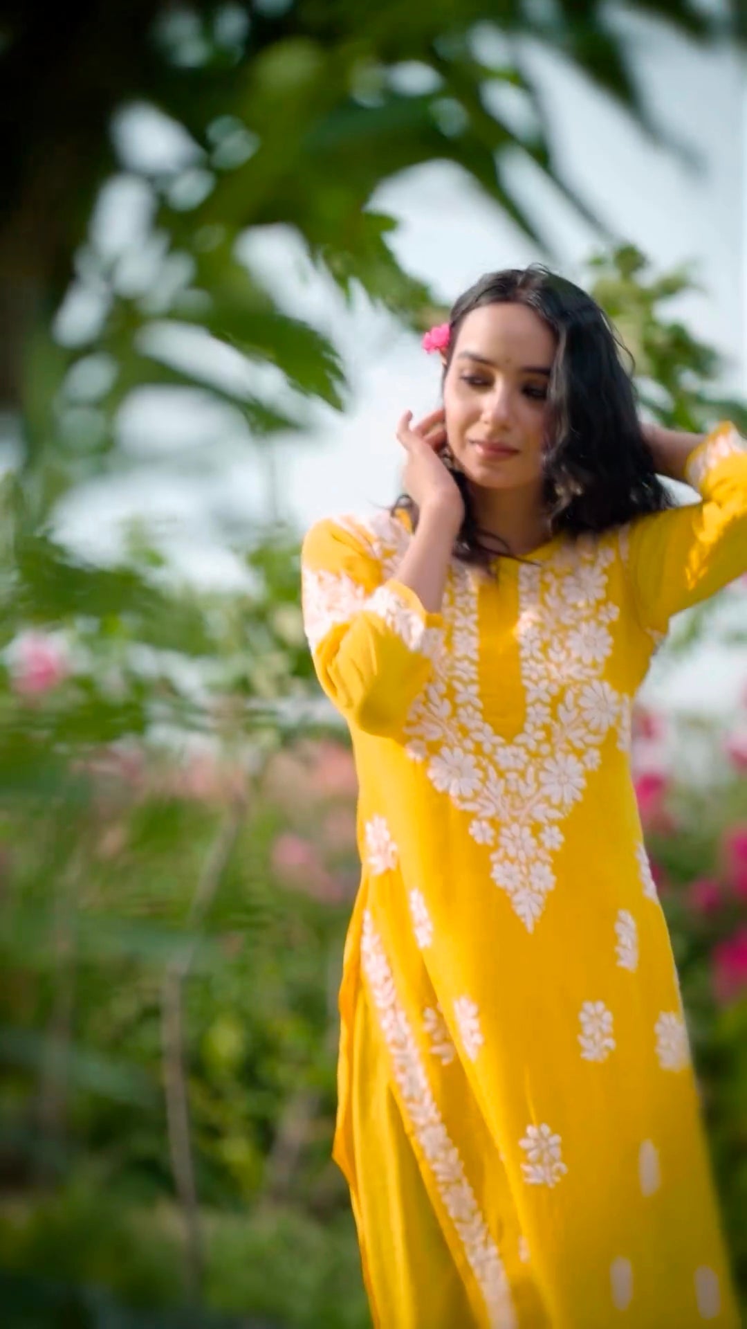 New LUCKNOW CHIKANKARI EXCLUSIVE KURTI_PENT PAIR DESIGN(Yellow)