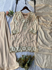 EXCLUSIVE AND TRENDY SUIT